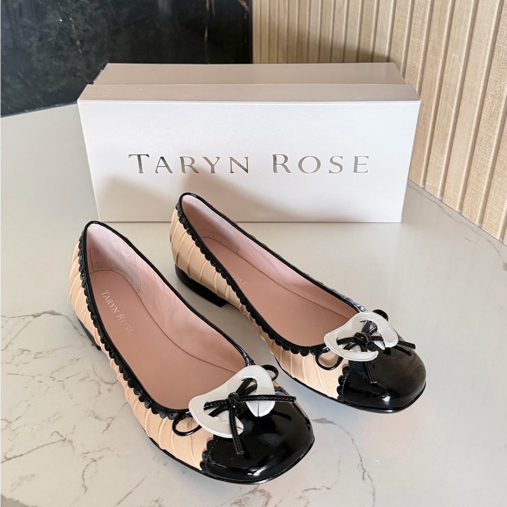 Taryn Rose Black and Cream Bow Flats